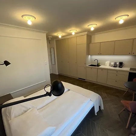 Cozy And Quiet In The Centre דירה *