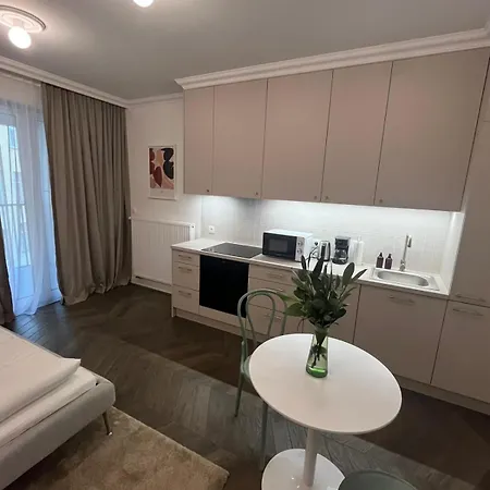 Cozy And Quiet In The Centre