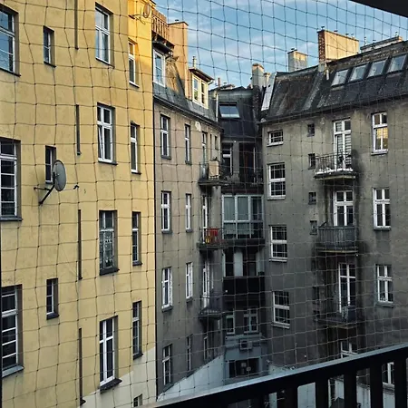 Cozy And Quiet In The Centre