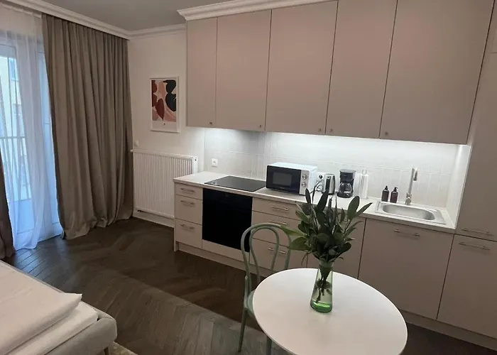 Cozy And Quiet In The Centre