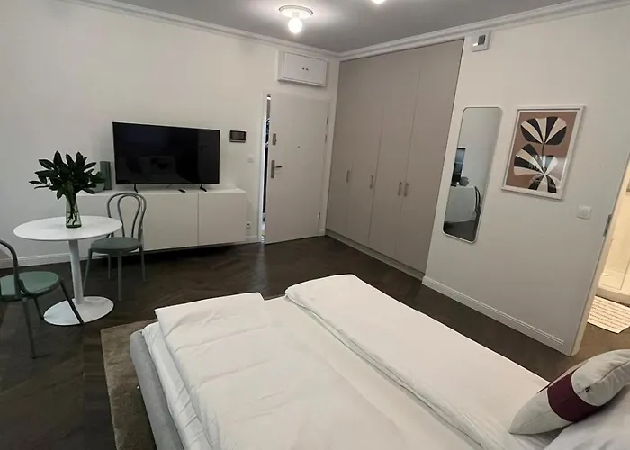 Cozy And Quiet In The Centre Apartmán